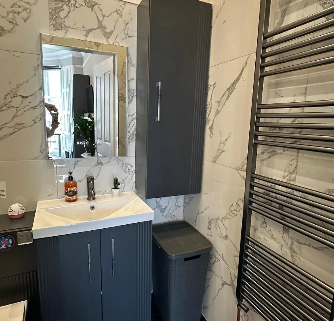 Stylish 3 Bed 2 Bath Ground Floor Main Door Flat In Marchmont Διαμέρισμα Εδιμβούργο 0*,