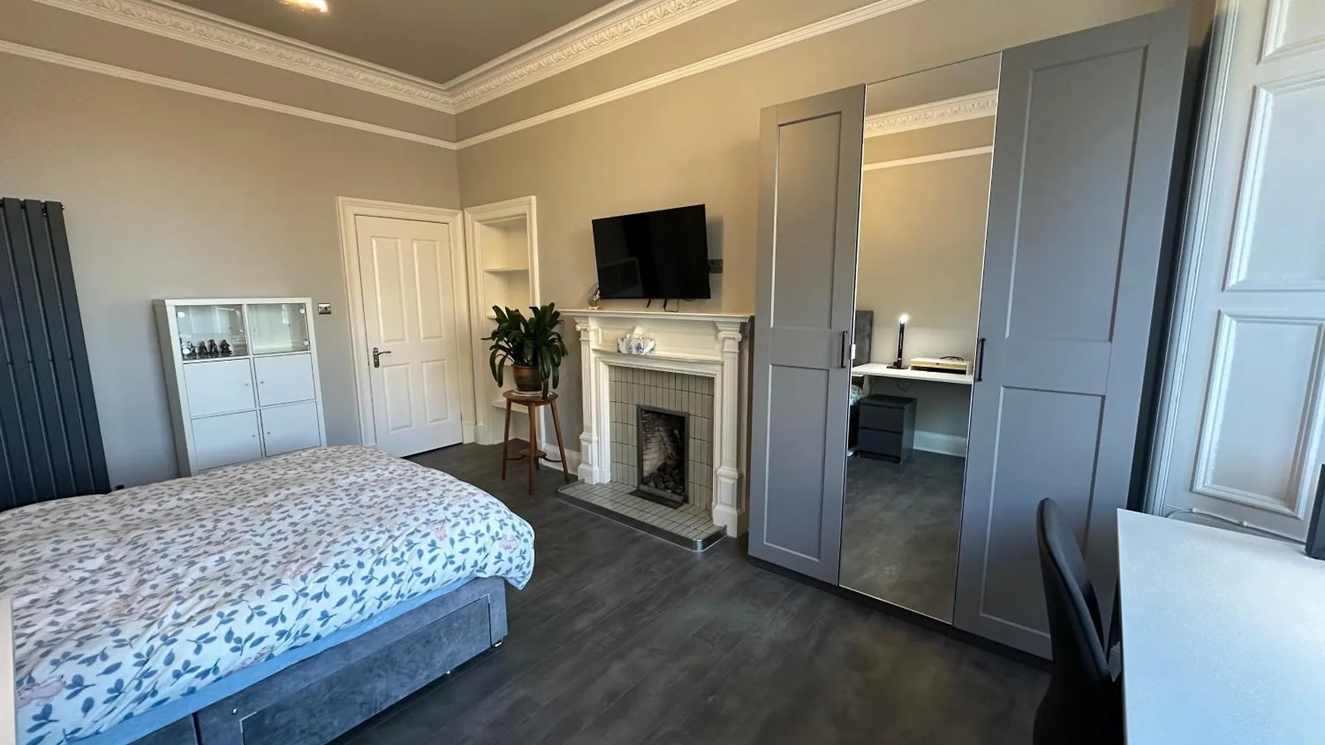 Stylish 3 Bed 2 Bath Ground Floor Main Door Flat In Marchmont Διαμέρισμα Εδιμβούργο