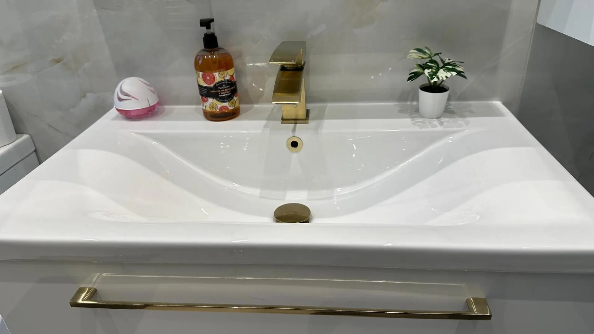 Stylish 3 Bed 2 Bath Ground Floor Main Door Flat In Marchmont Διαμέρισμα Εδιμβούργο